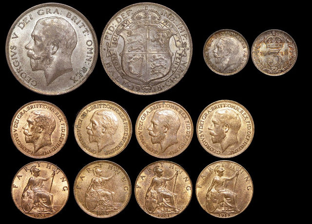 DL317 Great Britain, George V (1910-1936), Silver Halfcrown, 1918 (1), Threepence, 1918 (1), Bronze Farthings (4), a lot of (6) coins