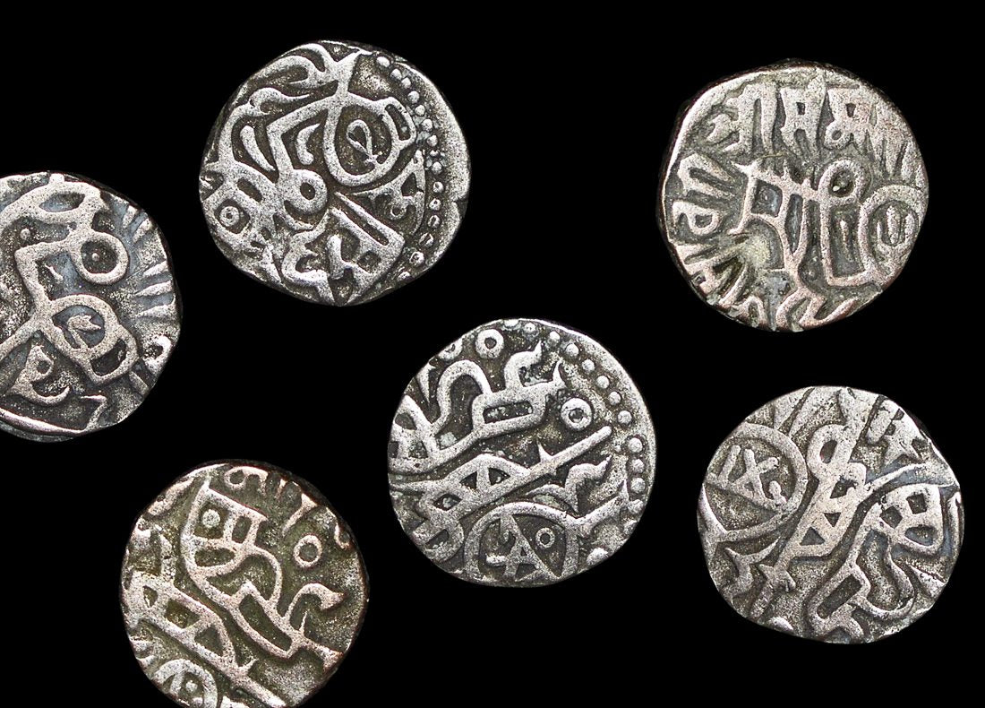 IN-RAJPUT Medieval India and Afghanistan dynasties, (including the Rajputs): Post-Shahi bull & horse silver jitals, ca.1000 to 1200 CE.(C)